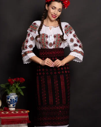 Ie dama din bumbac Niculina cu broderie traditionala