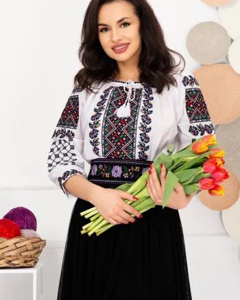 Ie dama traditionala Irena din bumbac cu simbolul rombului