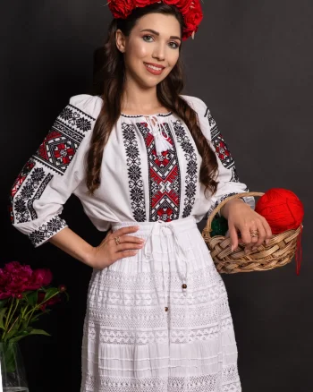 Ie dama alba din bumbac Angelita cu broderie traditionala