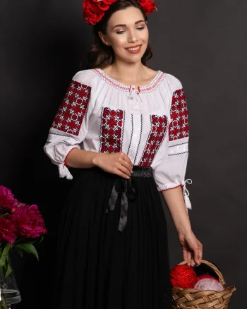 Ie dama traditionala Francisca din bumbac cu broderie rosie