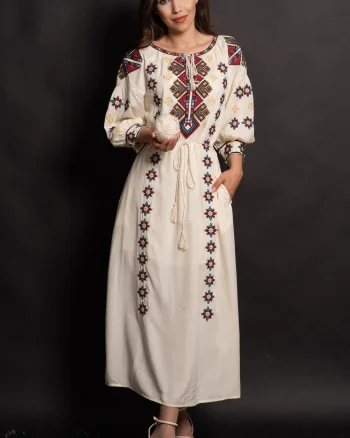 Rochie traditionala crem Coralia cu broderie cu simbolul rombului