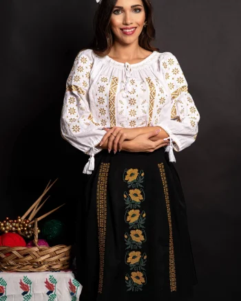 Ie dama alba din bumbac Maricica cu broderie aurie si simbolul stelei