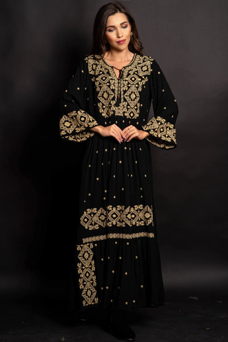 Rochie traditionala neagra Gina lunga cu broderie bej