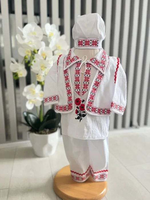 Compleu traditional baietel Bogdan 2