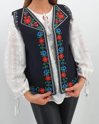 Vesta brodata cu model traditional Angi 2