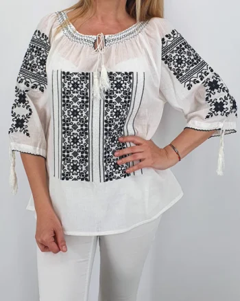 Ie Traditionala Melania 2