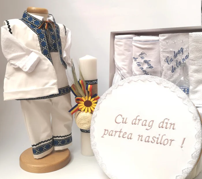 Set Traditional Botez - Costumas baietel Trusou Cutie pentru trusou Lumanare Albastru