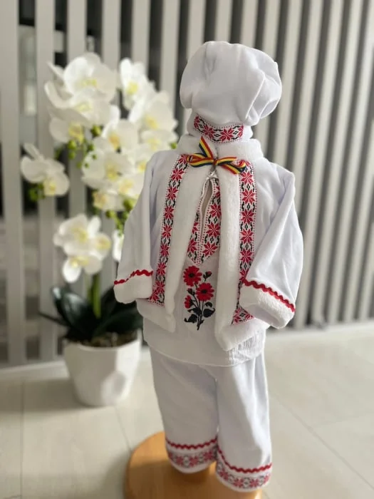 Compleu traditional baietel Bogdan 6