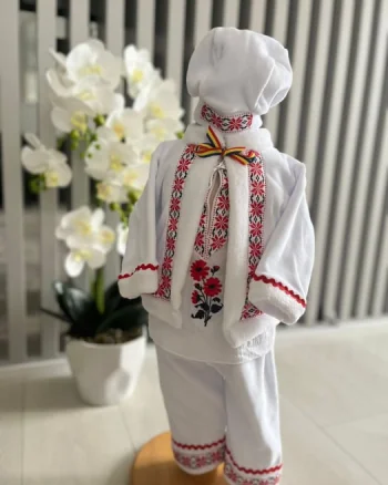 Compleu traditional baietel Bogdan 6