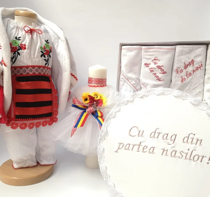 Set Traditional Botez Fetita - Costumas + Trusou + Cutie + Lumanare 2