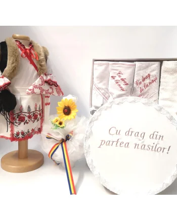 Set Traditional Botez Fetita - Costumas + Trusou + Cutie + Lumanare 3