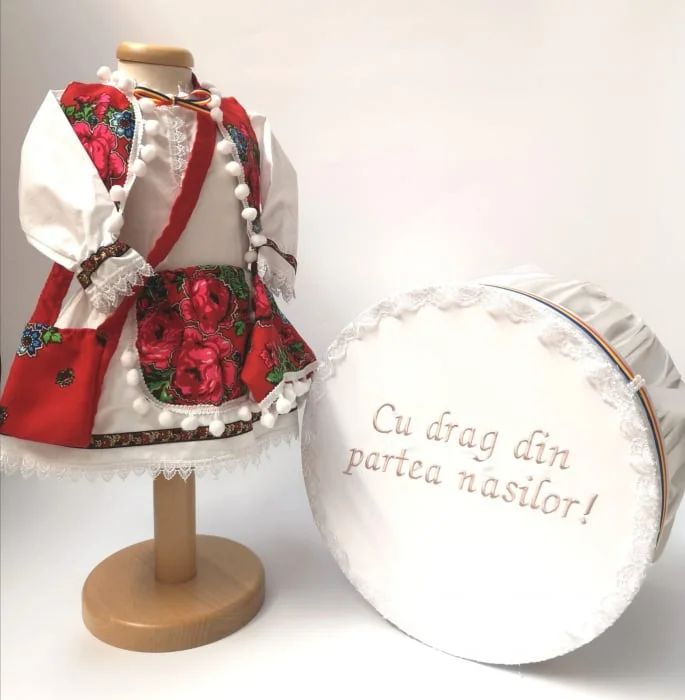 Set Traditional Botez  Fetita - Costumas + Cutie trusou 4