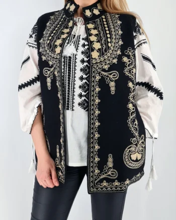 Vesta brodata cu model traditional Ania 4