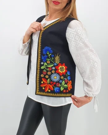 Vesta brodata cu model traditional Angi 9