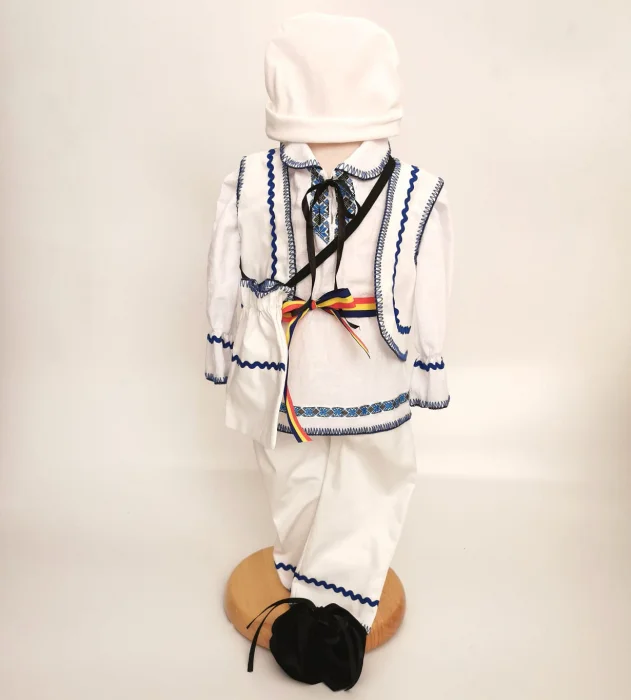 Compleu traditional baietel Adan 4
