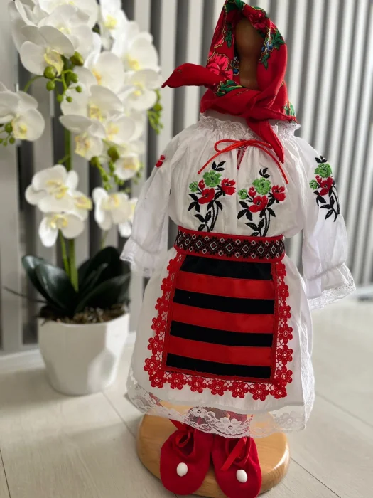 Compleu traditional Aglaia  2