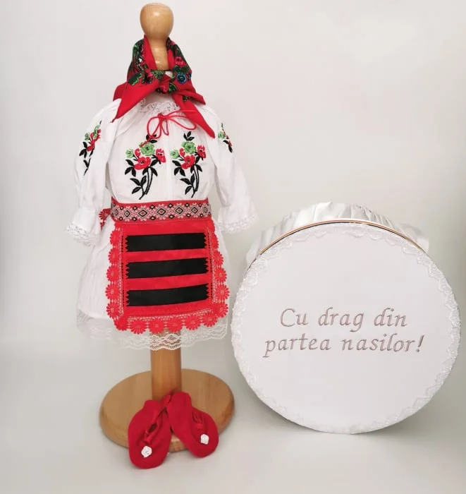 Set Traditional Botez  Camelia 6