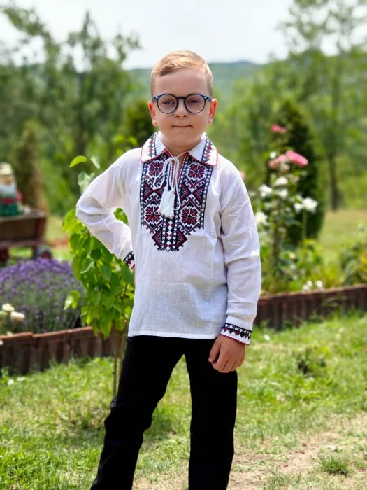 Ie traditionala baieti  Ciprian 4