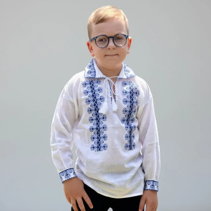 Ie traditionala baieti Mircea 5
