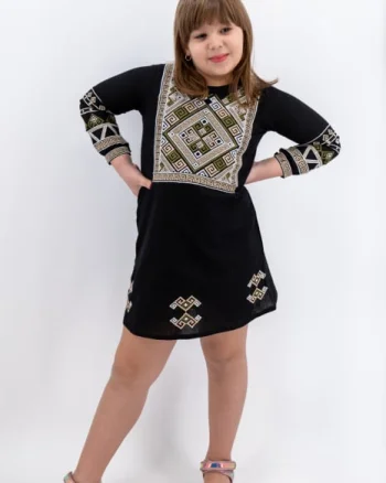Rochie traditionala fetite Roza 2