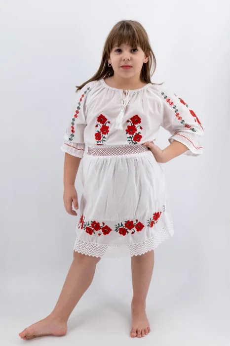 Compleu traditional fetite Anina 4