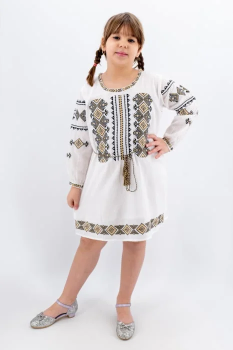 Rochie traditionala fetite Maria 3