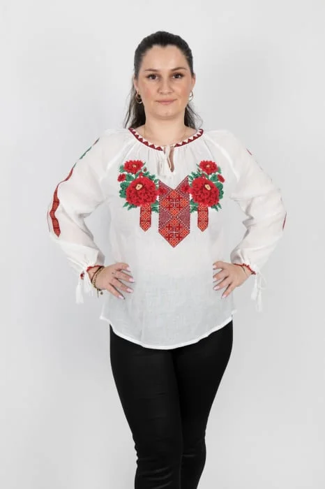Ie Traditionala cu Bujori 3