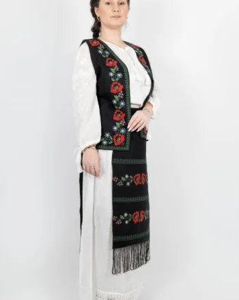 Costum IE  Vesta Fusta si 2 Fote Angi 2