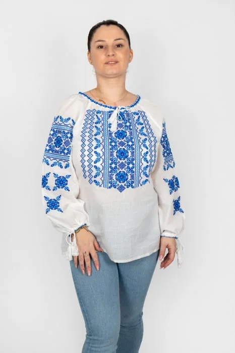 Ie Traditionala Carola