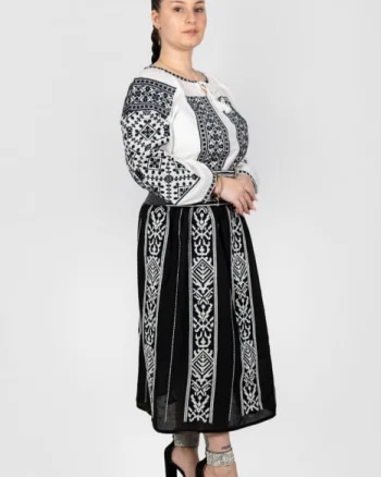 Fusta stilizata cu motive traditionale Tatiana 4