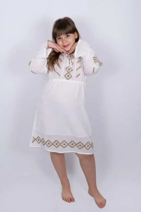 Rochie traditionala fetite Daiana 3