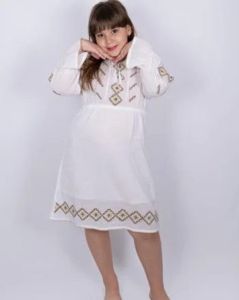 Rochie traditionala fetite Daiana 3