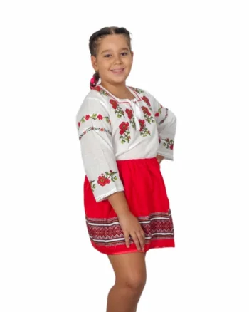Ie traditionala fetite Fatima 7