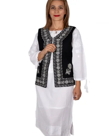 Vesta brodata cu model traditional Alina 19