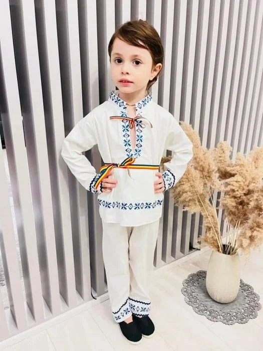 Compleu traditional baieti Rares 2