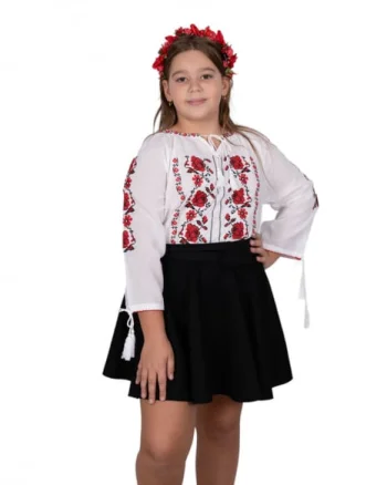 Ie traditionala fetite Steluta 5
