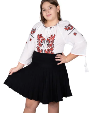 Ie traditionala fetite Steluta 6