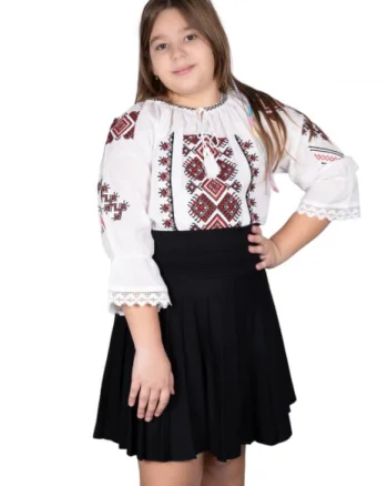 Ie traditionala fetite Rita 4