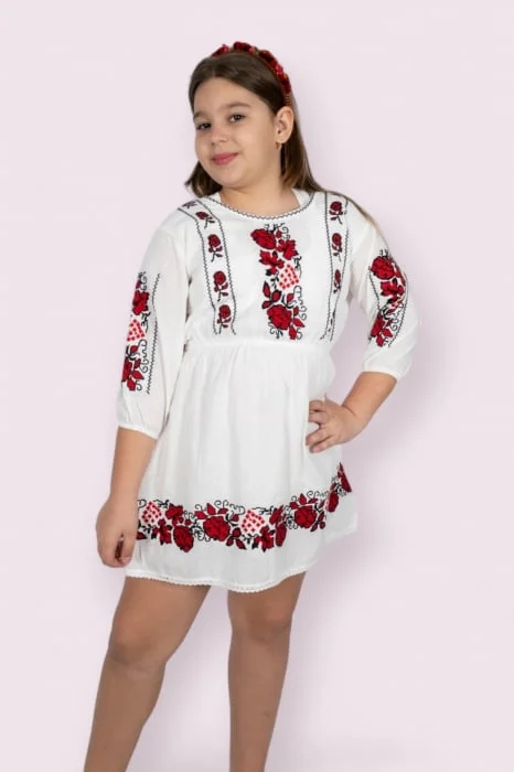 Rochie traditionala fetite Alberta 3