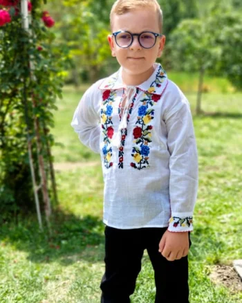 Ie traditionala baieti Fane 6
