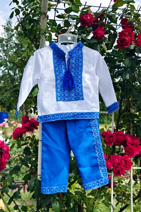 Compleu traditional baieti Costin 6