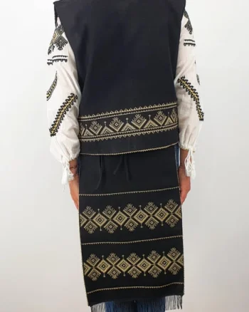 SET Traditional - Vesta, brau si 2 Fote brodate cu model traditional Alina