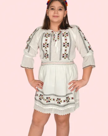 Compleu traditional fetite Raluca