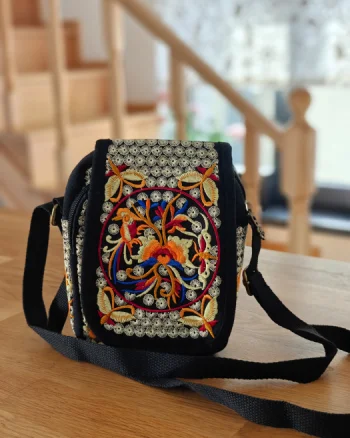Geanta brodata traditional 15