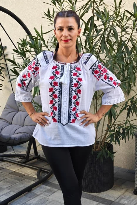 Ie Traditionala Antonia 5