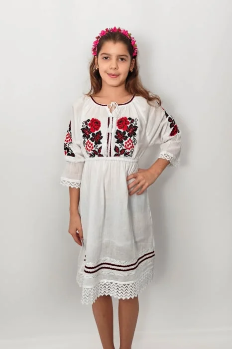 Rochie traditionala fetite Andrea 3