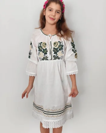 Rochie traditionala fetite Andrea 4