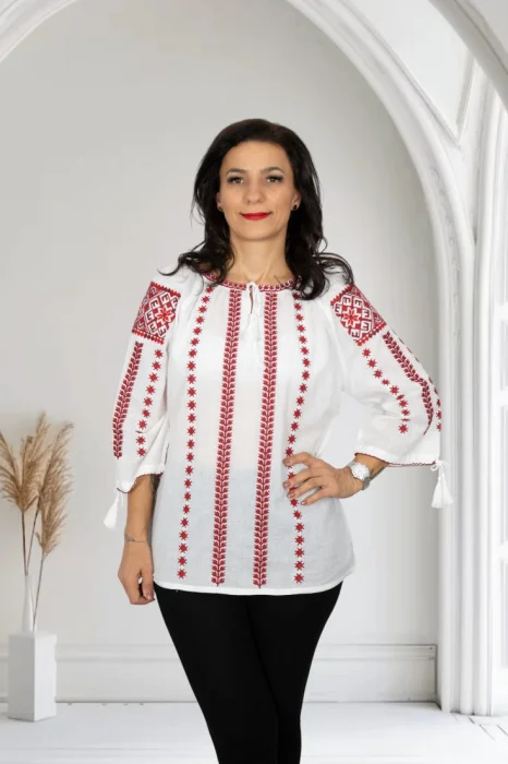 Ie Traditionala Nadia 2