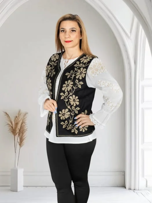 Vesta brodata cu model traditional Alina 24