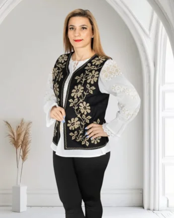 Vesta brodata cu model traditional Alina 24